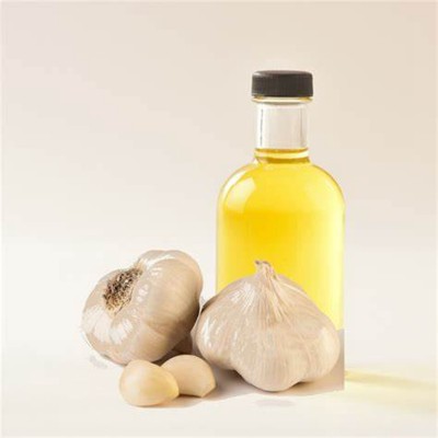 Factory price Manufacturer Supplier garlic oil 98% with wholesale